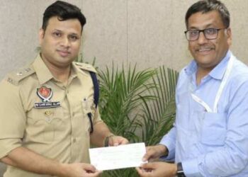 ਟ੍ਰਾਈਡੈਂਟ ਗਰੁੱਪ ਵੱਲੋਂ ਬਰਨਾਲਾ ਪੁਲਿਸ ਨੂੰ ‘ਸਮਾਰਟ ਰੂਮ’ ਲਈ 12.50 ਲੱਖ ਦਾ ਯੋਗਦਾਨ