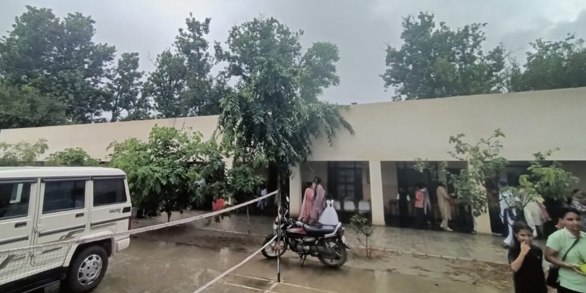 ਮਹਿਲ ਕਲਾਂ ਸਰਕਾਰੀ ਸਕੂਲ ਦੀ ਲਾਇਬਰੇਰੀ ਤੋਂ ਕਿਰਨਜੀਤ ਕੌਰ ਦਾ ਨਾਮ ਮਿਟਾਉਣ ਦਾ ਮਾਮਲਾ ਭਖਿਆ