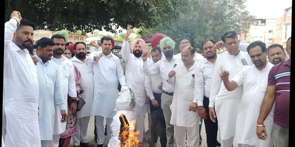 ਭਾਜਪਾ ਦੇ ਵੱਧ ਰਹੇ ਗ੍ਰਾਫ਼ ਤੋਂ ‘ਆਪ ਸਰਕਾਰ’ ਬੁਖਲਾਹਟ ਵਿੱਚ ਆ ਕੇ ਲੋਕ ਭਲਾਈ ਕੈਂਪ ਰੋਕ ਰਹੀ ਹੈ-ਕੇਵਲ ਸਿੰਘ ਢਿੱਲੋਂ