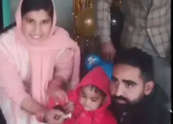 ਸਨਸਨੀਖੇਜ਼ ਖ਼ਬਰ…ਪਿਓ ਨੇ ਧੀ ਅਤੇ ਦੋਹਤੀ ਨੂੰ ਕਹੀ ਨਾਲ ਵੱਢਤਾ… ਪ੍ਰੇਮ ਵਿਆਹ ਤੋਂ ਨਾਰਾਜ਼ ਸੀ ਪਿਉ