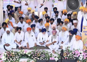 SGPC ਪ੍ਰਧਾਨ ਐਡਵੋਕੇਟ ਧਾਮੀ ਨੇ ਸਿਰੋਪਾ ਕਲਚਰ ਖਤਮ ਕਰਨ ਦੀ ਕੀਤੀ ਅਪੀਲ….ਇੱਕ ਵੱਡੇ ਧਾਰਮਿਕ ਸਮਾਗਮ ‘ਚ ਖ਼ੁਦ ਨਹੀਂ ਲਿਆ ਸਿਰੋਪਾ