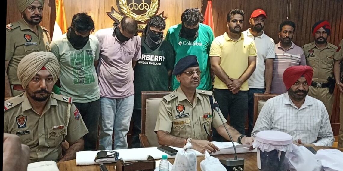 ਸ਼ਹਿਰ ਦੀ ਵੱਡੀ ਚੋਰੀ ਹੋਗੀ ਟਰੇਸ…ਬਰਨਾਲਾ ਪੁਲਿਸ ਨੇ ਫੜ ਲਏ ਅੰਤਰਰਾਸ਼ਟਰੀ ਚੋਰ
