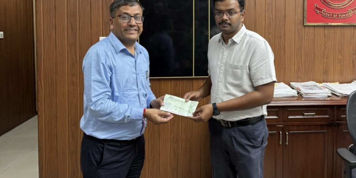 ਟਰਾਈਡੈਂਟ ਗਰੁੱਪ ਵੱਲੋਂ ਬਰਨਾਲਾ ‘ਚ ਪਾਰਾਲੀ ਪ੍ਰਬੰਧਨ ਲਈ 5 ਲੱਖ ਰੁਪਏ ਦਾ ਯੋਗਦਾਨ