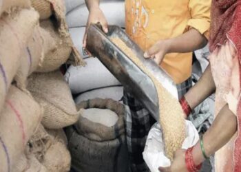 ਇੱਕ ਡਿਪੂ ਹੋਲਡਰ ਦੀ ਵਿਭਾਗ ਨੇ “ਆਈਡੀ” ਕੀਤੀ ਬੰਦ…ਤਾਂ ਬਾਕੀ ਡਿਪੂ ਹੋਲਡਰਾਂ ਨੇ ਕਣਕ ਵੰਡਣੀ ਬੰਦ ਕਰ ਦਿੱਤੀ