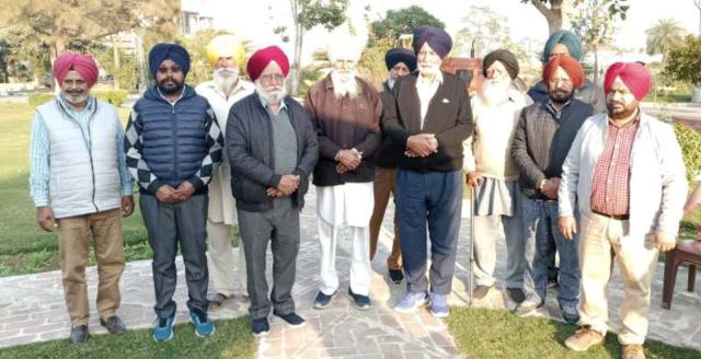 ਹੁਣ ਤਾਂ ਸਪੱਸ਼ਟ ਹੋ ਗਿਐ ਕਿ ਕੁਝ ਹੋਟਲਾਂ ਵਾਲੇ ‘ਫੂਡ ਸਰਵਿਸ’ ਦਾ ਲਾਇਸੈਂਸ ਲੈ ਕੇ ‘ਜਿਸਮ’ ਪਰੋਸਦੇ ਹਨ…!