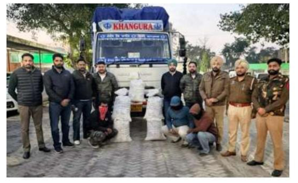 ਨਸ਼ਾ ਤਸਕਰ ਕੈਂਟਰ ‘ਚ ਲਿਜਾ ਰਿਹਾ ਸੀ 125 ਕਿਲੋਗ੍ਰਾਮ ਭੁੱਕੀ, ਸੀਆਈਏ ਬਰਨਾਲਾ ਨੇ ਦਬੋਚਿਆ