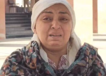 ਮਾਂ ਪੰਜਾਬ ਤੋਂ ਜਰਮਨੀ ਆਪਣੀ ਗਰਭਵਤੀ ਬੇਟੀ ਲਈ ਲੈ ਕੇ ਗਈ ਪੰਜੀਰੀ…ਸਾਰਾ ਟੱਬਰ ਵੈਂਟੀਲੇਟਰ ‘ਤੇ…!