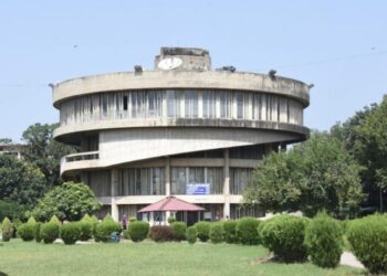 ਅਹਿਮ ਖ਼ਬਰ…ਜਿਹੜੇ ਵਿਦਿਆਰਥੀਆਂ ਦੀ ਡਿਗਰੀ ਪੂਰੀ ਨਹੀਂ ਹੋਈ ਉਹਨਾਂ ਨੂੰ ਮਿਲੇਗਾ ਗੋਲਡਨ ਚਾਂਸ