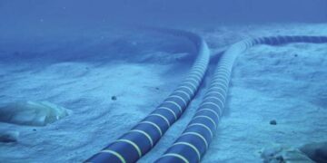 ਸਟਰੀਟ ਆਫ ਹੋਰਮੁਜ਼ : ਸਮੁੰਦਰ ‘ਚ ਵਿਛੀਆਂ ਇੰਟਰਨੈੱਟ ਕੇਬਲਾਂ ਜੇ ਈਰਾਨ ਦੇ ਨਿਸ਼ਾਨੇ ‘ਤੇ ਆ ਗਈਆਂ ਤਾਂ…!