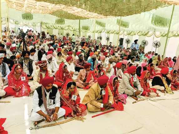 ਸ੍ਰੀ ਗੁਰੂ ਰਵਿਦਾਸ ਵੈੱਲਫੇਅਰ ਟਰੱਸਟ (ਰਜਿ) ਜ਼ਿਲ੍ਹਾ ਬਰਨਾਲਾ ਵੱਲੋਂ  10 ਲੋੜਵੰਦ ਲੜਕੀਆਂ ਦੇ ਵਿਆਹ ਕੀਤੇ ਗਏ