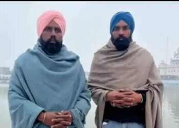 ਕਰਜ਼ੇ ਦੀ ਮਾਰ… ਦੋ ਸਕੇ ਭਰਾਵਾਂ ਨੇ ਹੱਥਾਂ ਦੀ ਜੋਟੀ ਪਾ ਕੇ ਟਰੇਨ ਅੱਗੇ ਛਾਲ ਮਾਰ ਕੇ ਕੀਤੀ ਆਤਮ ਹੱਤਿਆ