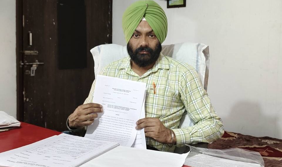 ਵੱਡੀ ਖ਼ਬਰ….ਬਰਨਾਲਾ ਦੇ ਨਗਰ ਸੁਧਾਰ ਟਰੱਸਟ ਦੀ ਜਗ੍ਹਾ ਅਤੇ ਪੁੱਡਾ ਮਾਰਕੀਟ ਵਿੱਚੋਂ ਗ਼ੈਰ ਕਾਨੂੰਨੀ ਤਰੀਕੇ ਨਾਲ ਦਰੱਖਤ ਪੁੱਟਣ ਵਾਲੇ ਫਸਣਗੇ