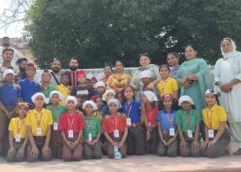 ਸਰਕਾਰੀ ਪ੍ਰਾਇਮਰੀ ਸਕੂਲ ਕਲਾਲਮਾਜਰਾ ਦੇ ਬੱਚਿਆਂ ਨੇ ਕੀਤੇ ਇਤਿਹਾਸਕ, ਧਾਰਮਿਕ ਸਥਾਨਾਂ ਦੇ ਦਰਸ਼ਨ