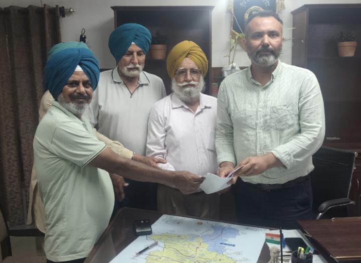 ਇੰਦਰਲੋਕ ਕਾਲੋਨੀ ਨੇੜੇ ਬਣੇ ਹੋਟਲਾਂ ਦੀ ਫੇਰ ਹੋਗੀ ਡੀਸੀ ਨੂੰ ਸ਼ਿਕਾਇਤ