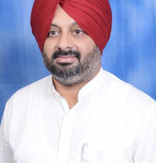 ਨਗਰ ਨਿਗਮ ਦੇ ਵੱਡੇ ਅਧਿਕਾਰੀ ‘ਤੇ ਹੋ ਸਕਦੀ ਹੈ ਕਾਨੂੰਨੀ…ਕਾਰਵਾਈ ਵਿਧਾਇਕ ਢਿੱਲੋਂ ਨੇ ਭੇਜਿਆ ਲੀਗਲ ਨੋਟਿਸ