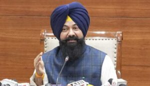 ਬਰਨਾਲਾ ਲਾਠੀਚਾਰਜ ਕਾਂਡ :  ਐਸਸੀ ਕਮਿਸ਼ਨ ਦੇ ਚੇਅਰਮੈਨ ਜਸਵੀਰ ਸਿੰਘ ਗੜੀ ਕੱਲ੍ਹ ਪੁੱਜਣਗੇ ਬਰਨਾਲਾ