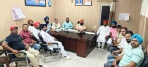 ਸੁਤੰਤਰਤਾ ਦਿਵਸ ਮਨਾਉਣ ਸਬੰਧੀ SDM ਨੇ ਪੱਤਰਕਾਰਾਂ ਨਾਲ ਕੀਤੀ ਮੀਟਿੰਗ